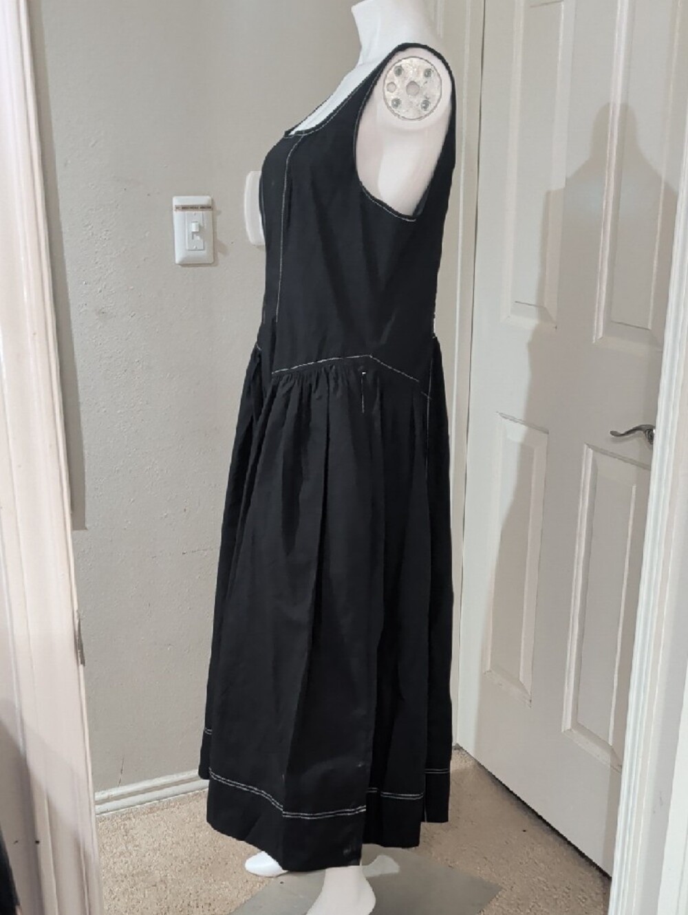 NWT Free Assembly Black Square Neck Midi Dress with Contrast Stitching XL(16-18) - Picture 3 of 8